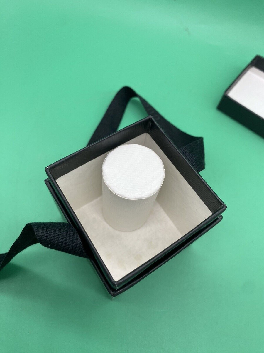 Gucci Small Box Only 2.5”x3” USED In Good Condition With Strap