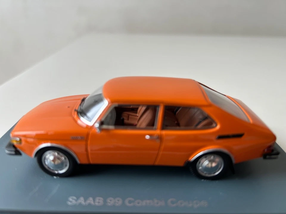 Neo Scale Models Saab 99 Combi Coupe 1971 1:43 - Image 2 of 4