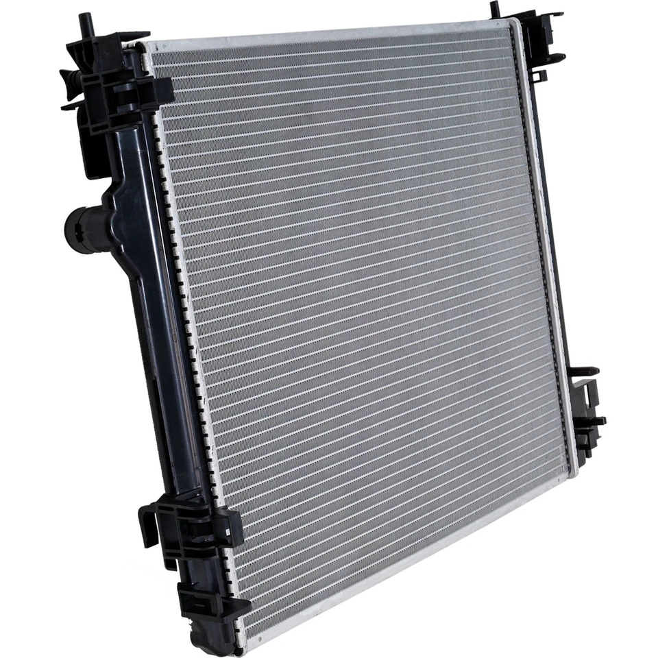 Radiador para Nissan Rogue Sport 2017-2021 Foto 3 de 4