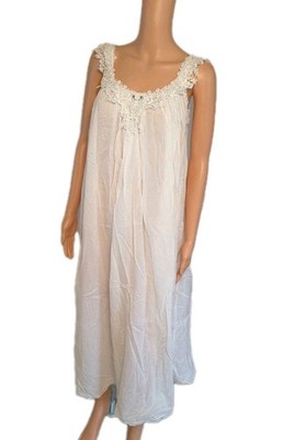 Vintage 70s White Lace Maxi Dress Nightgown 100% Cotton Size: S by Priamo   -P44