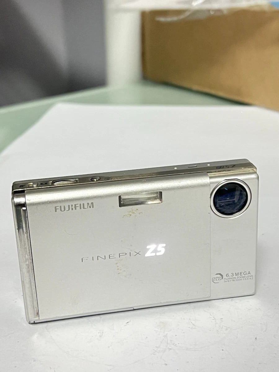 極美品オールドコンデジFUJIFiLM FINEPIX Z5 6.3メガピクセル 動作品】 FUJIFILM FINEPIX Z5 6.3メガピクセル コンデジ - メルカリ
