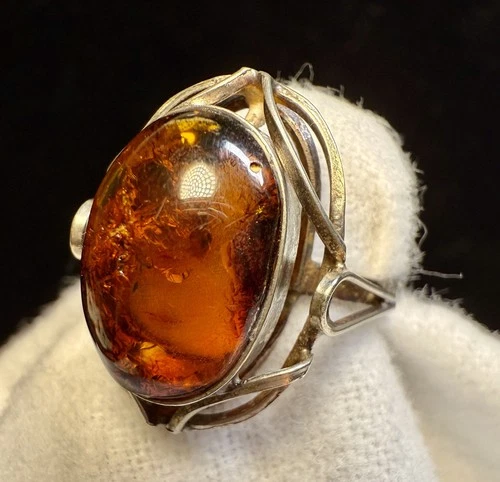 Beautiful Vintage Estate Continental Silver Baltic Honey Amber Oval Ring