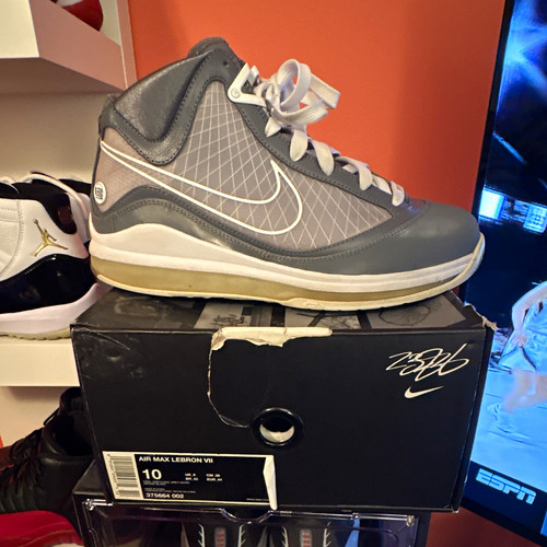 Nike Air Max LeBron 7 Cool Grey/Gray 2010 size 10 Men
