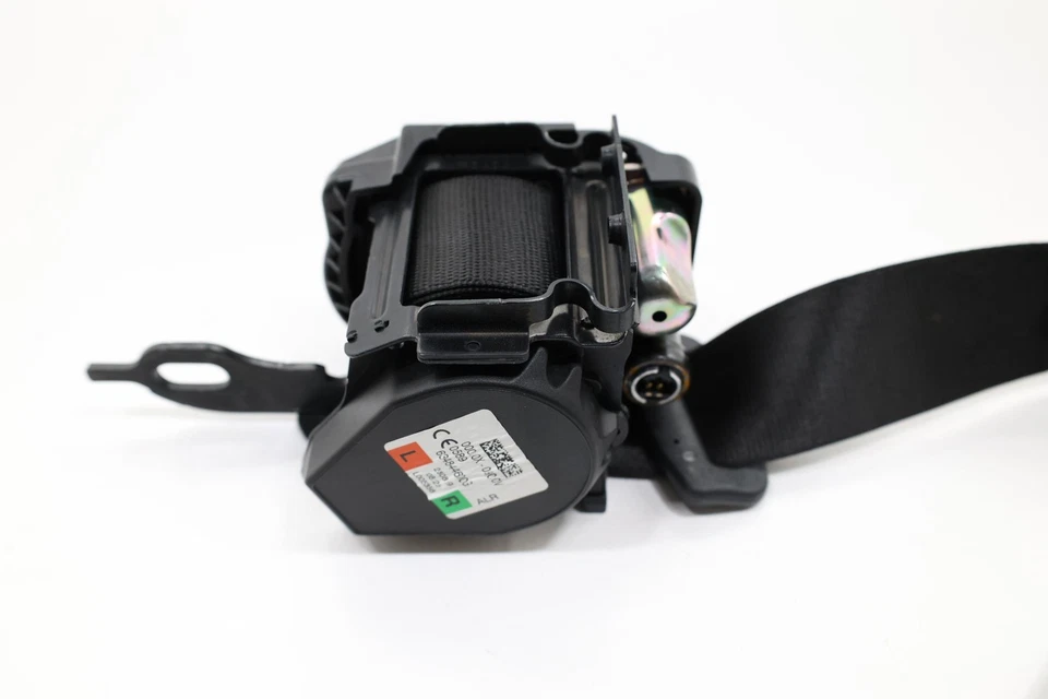 2017-2023 BMW 540I G30 ЗАДНИЙ ЛЕВЫЙ НАТЯЖИТЕЛЬ РЕМНЯ БЕЗОПАСНОСТИ СО СТОРОНЫ ВОДИТЕЛЯ ОТ ОРИГИНАЛЬНОГО ПРОИЗВОДИТЕЛЯ ЧЕРНЫЙ_LCFK - Изображение 2 из 4