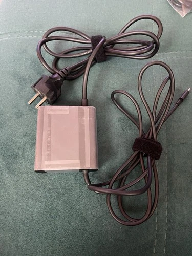 HUAWEI Netzteil 20V 6.75A 135W HW-200675ED1 USB C Mateview 28,2 GT 34