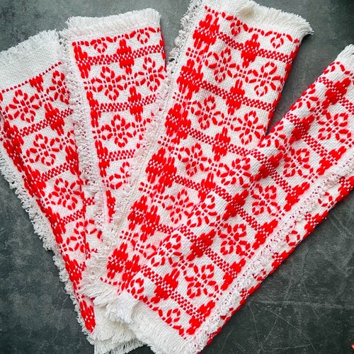 Rot und weiß skandinavischer Stil bestickt Tischset Menge 4 - Bild 1 von 8