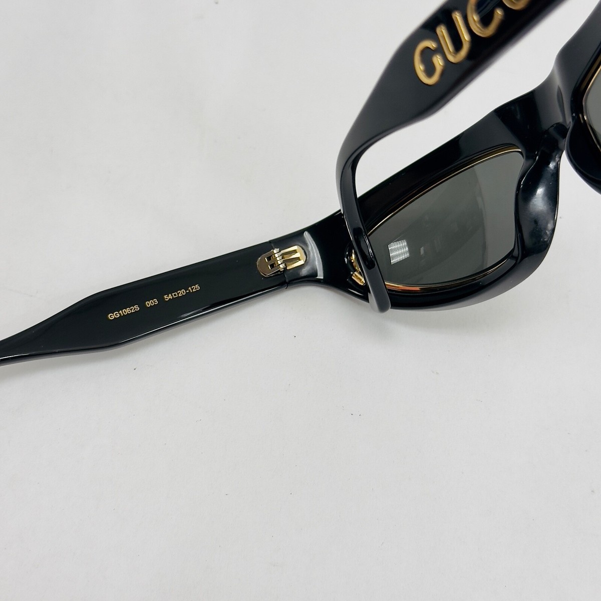 GUCCI ARIA 1062 Black Gold 003 Narrow Mask Sunglasses GG1062S