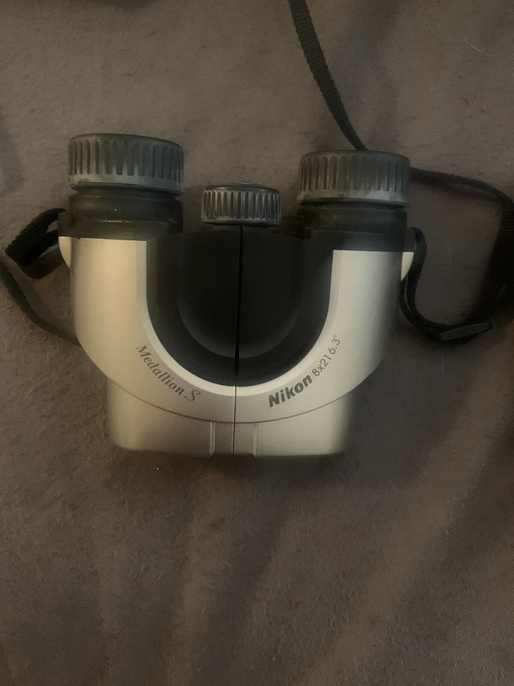 Nikon Medallion S Black & Silver Handheld 8x21 6.3 Degree Binocular For Nikon - Image 3 of 4