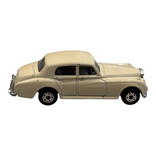 Matchbox Rolls-Royce Silver Cloud White 1985 – Vintage Diecast Car - Picture 4 of 7