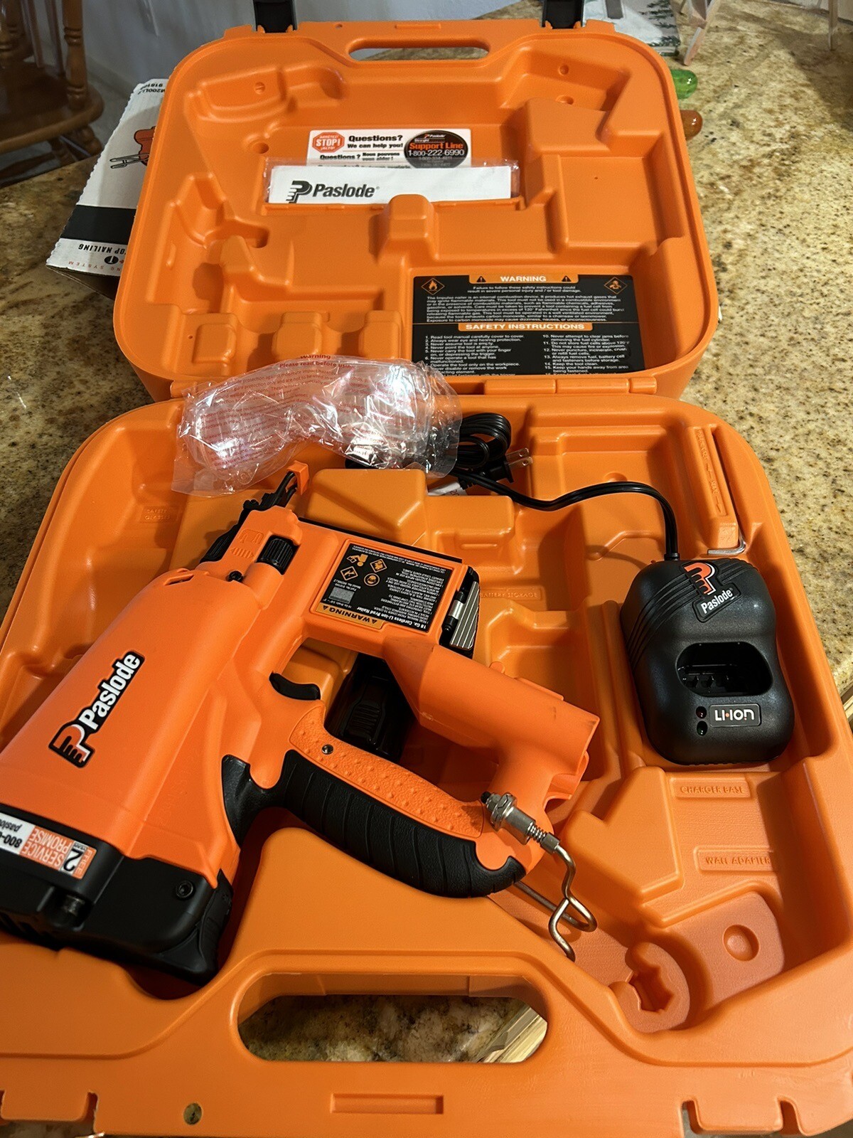 NEW PASLODE 18 GA. CORDLESS LIION BRAD NAILER IM200LI.2 918100 eBay