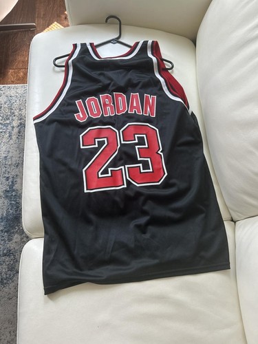 Vintage 90s Champion Size 40 Black Michael Jordan Bulls Jersey 23 Basketball NBA - Picture 4 of 6