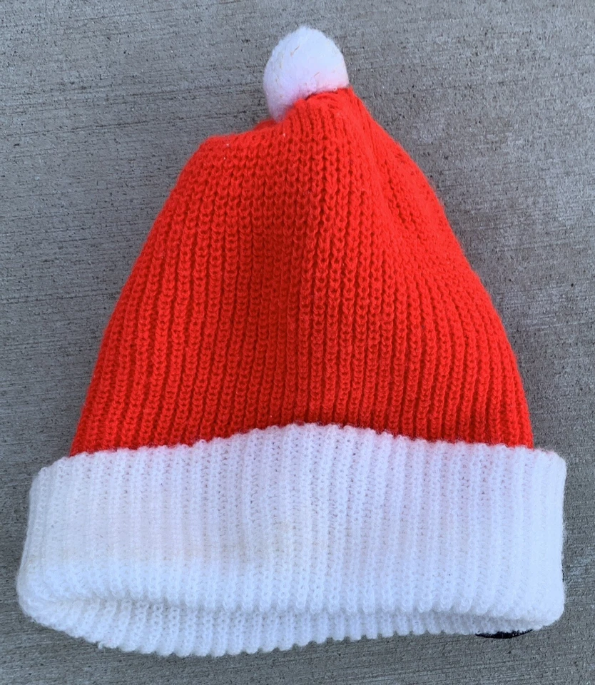 Vintage I’m A Little Stinker Acrylic Knit Hat Beanie Embroidered Skunk Patch  - Image 4 of 4