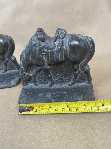 Vintage Cast Iron Horse Book Ends Grazing Lot Of Two HEAVY 5” X 4.5” - Picture 8 of 11