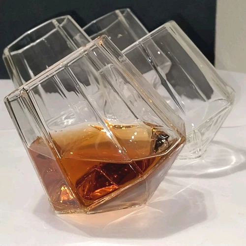 The Wine Savant Diamond Glasses Set of 4 NIB Tilted Whiskey Bar Liquor Beverage