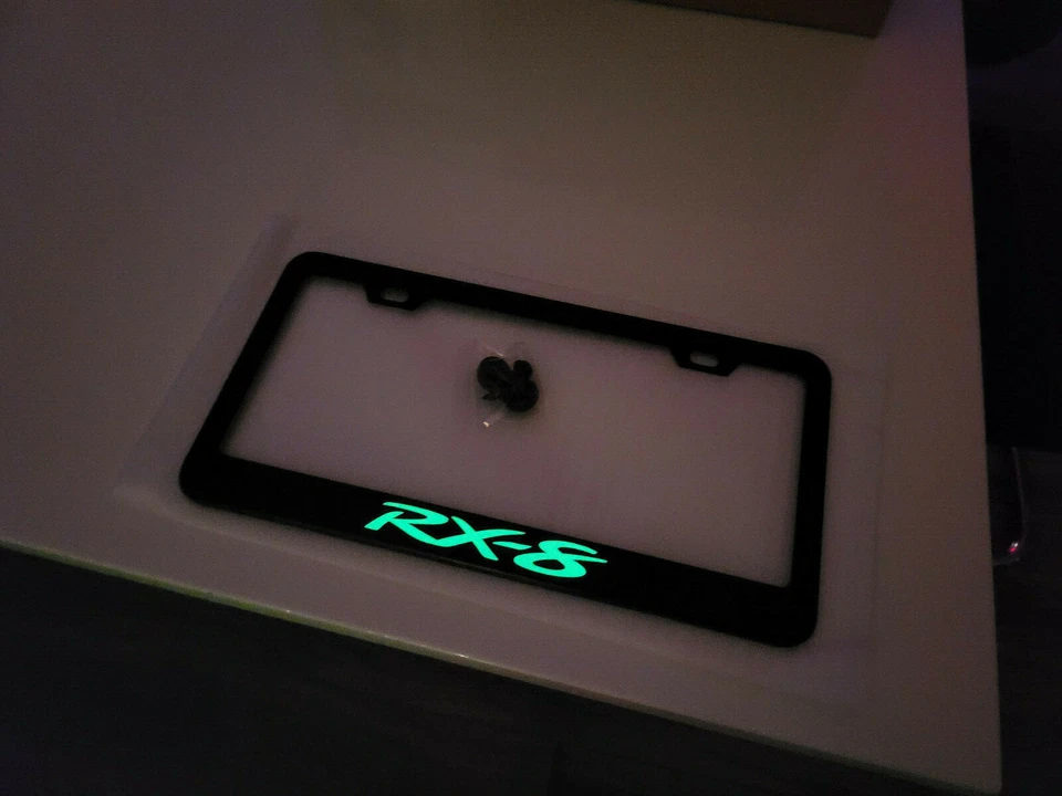 Marco de matrícula de acero inoxidable brillante Mazda RX8 con tornillos/tapas Foto 3 de 4