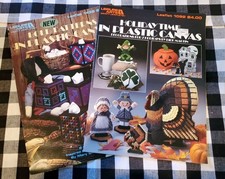 Lot Of 2 Leisure Arts Leaflets Holiday Time And Bold Patterns In Plastic Canvas