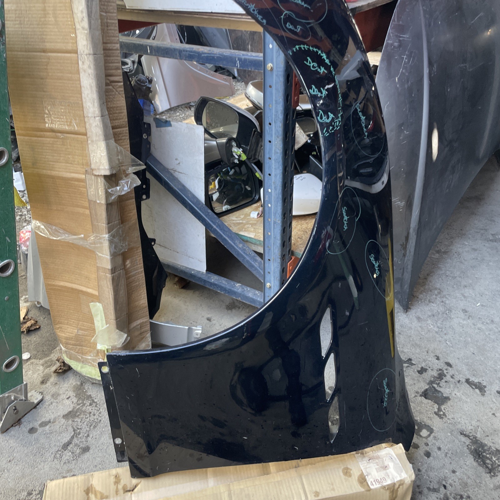 14-23 Maserati Ghibli Left Fender