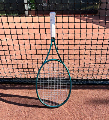 Wilson Blade 98 v9 16x19 Tennis Racquet 98 Grip 3
