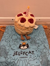 AUTHENTIC Jellycat Amuseables Birthday Cake Strawberry With Dust Bag NWT