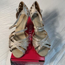 NEW IN BOX WOMENS DANCE SHOES SIZE EURO 39