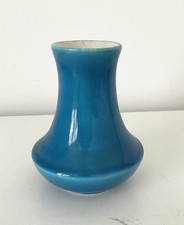 Petit vase bleu signé avec étiquette au vase étrusque Paris.