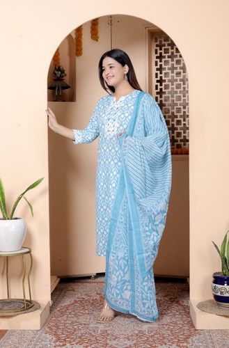 New Trends Bollywood For Sky Blue Printed Kurta Set with Dupatta for Women - Picture 2 of 4