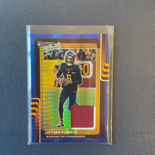 2025 Panini Donruss Optic Threads Jayden Daniels #DTBH-JDS Blue Hyper Prizm
