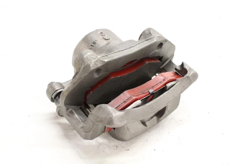 Pinza de freno delantera izquierda cargada izquierda para camioneta Nissan D21 remanufacturada 1986-97 Foto 2 de 4
