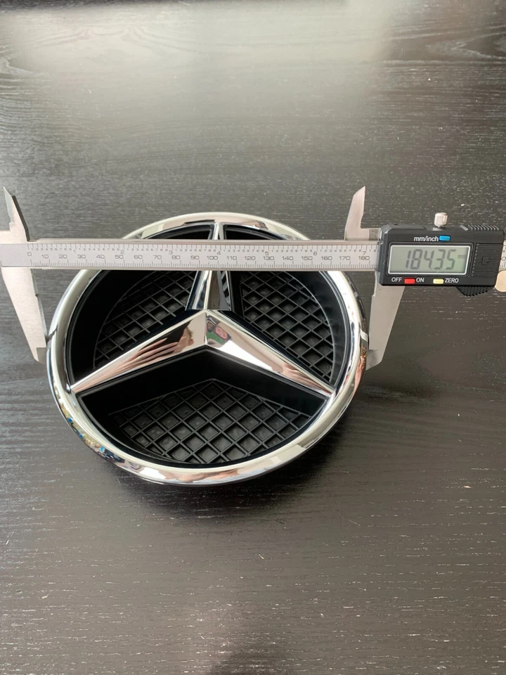 Mercedes-Benz Front Grille Emblem 2011-2015 ML 250 300 350 400 500 63AMG 4MATIC - Image 2 of 3