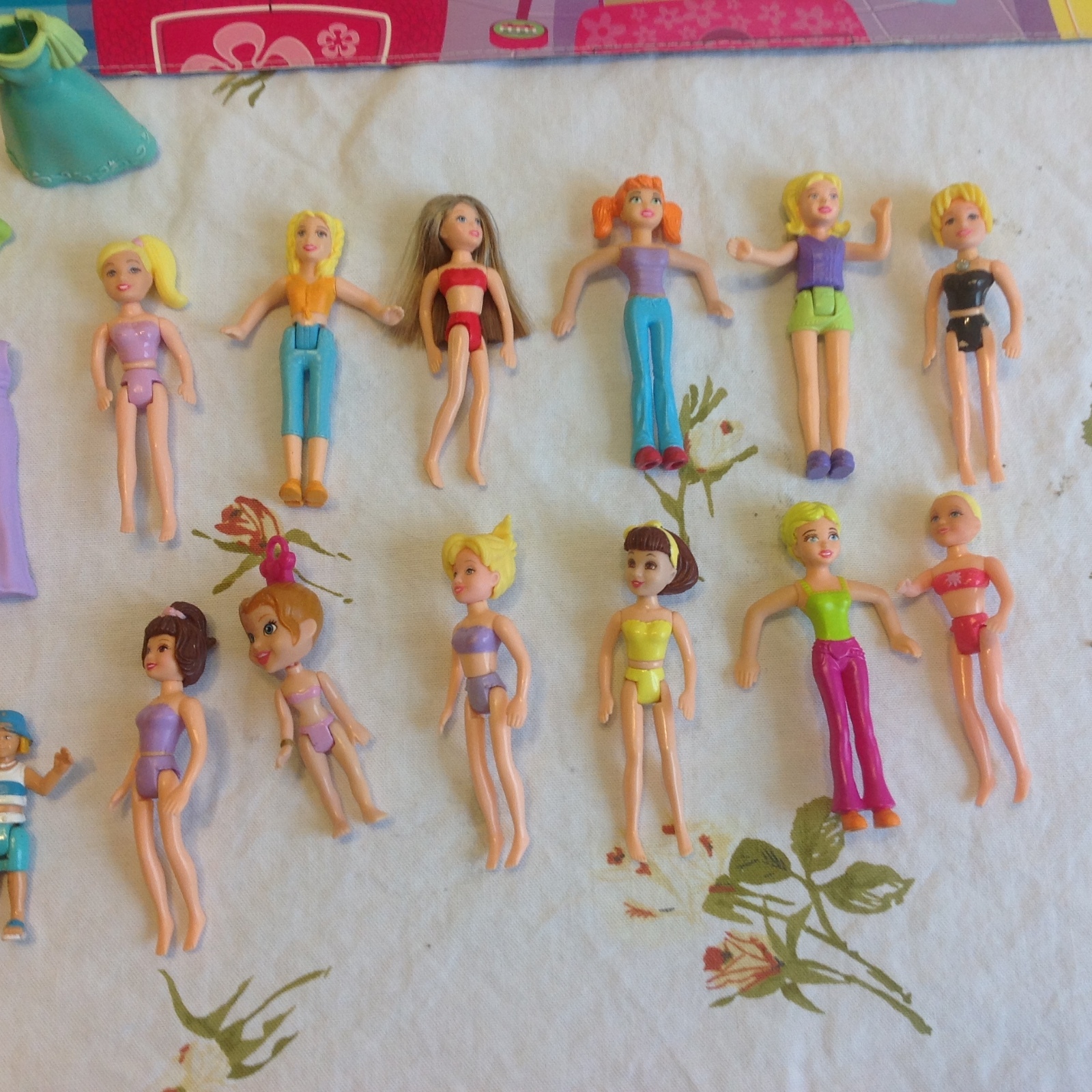 polly pocket magnetic clothes