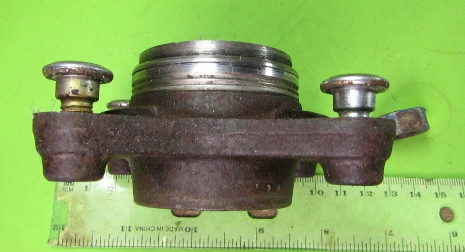 Honda OEM 1985 ATC 250R Rear Brake Disc Hub 43125-HA2-000 Good Splines - Image 2 of 4