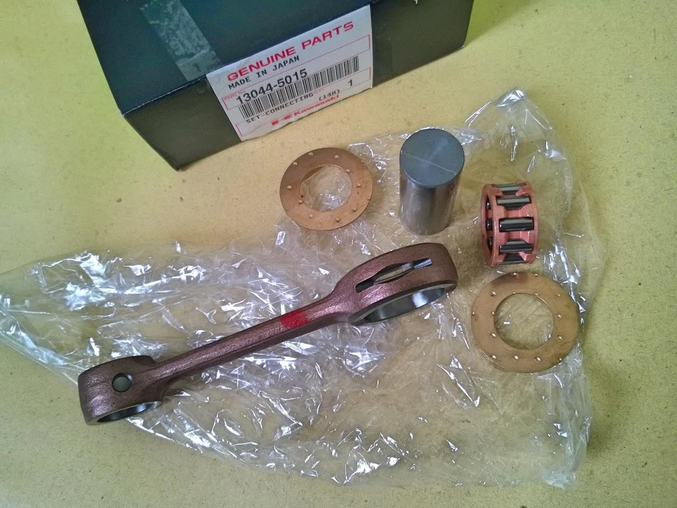 NOS OEM Kawasaki MC1 KV100 KE KM KH KD 80 100 G3 G4TR G5 G7 Connecting Rod Set - Image 4 of 4