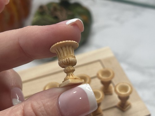 Set 6 urne/piantane casa delle bambole utilizzabili per scale 1:12 o 1/24 - Foto 4 di 7