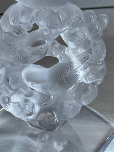 LALIQUE MESANGES MATTIERTER KRISTALL KERZENHALTER VÖGEL ZWISCHEN BLUMEN - Bild 4 von 10