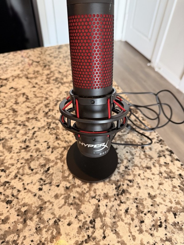 Hyper QuadCast USB Condenser Microphone Red