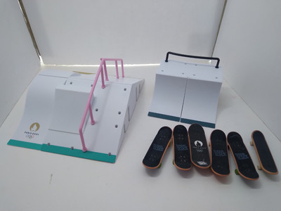 Tech Deck Aurelien Giraud's Olympic Games Paris 2024 Ramp Mini Fingerboard Set