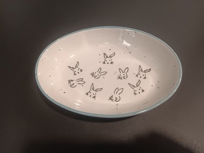 Meritage Easter Bunny Speckled Oval Bowl - Blue Rim (New With Tags)