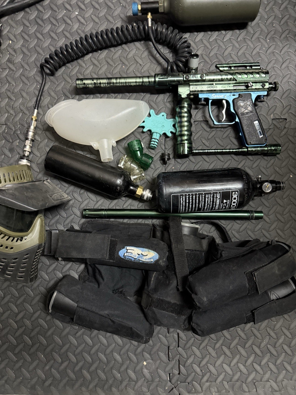Acid Wash Green With Tanks Mask Bag