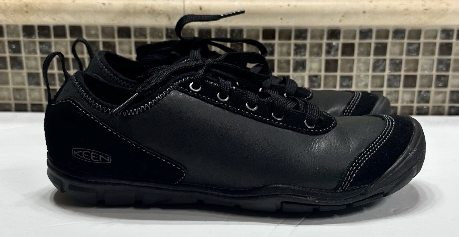 Sneakers Keen donna nere CNX 1019655 taglia 8. Us intime ottimeioni!