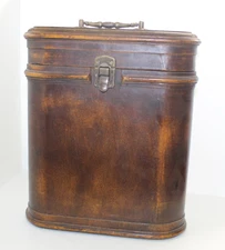 Vintage Bombay Continental Style Wine Caddy Handle On Top Holds Two Bottles