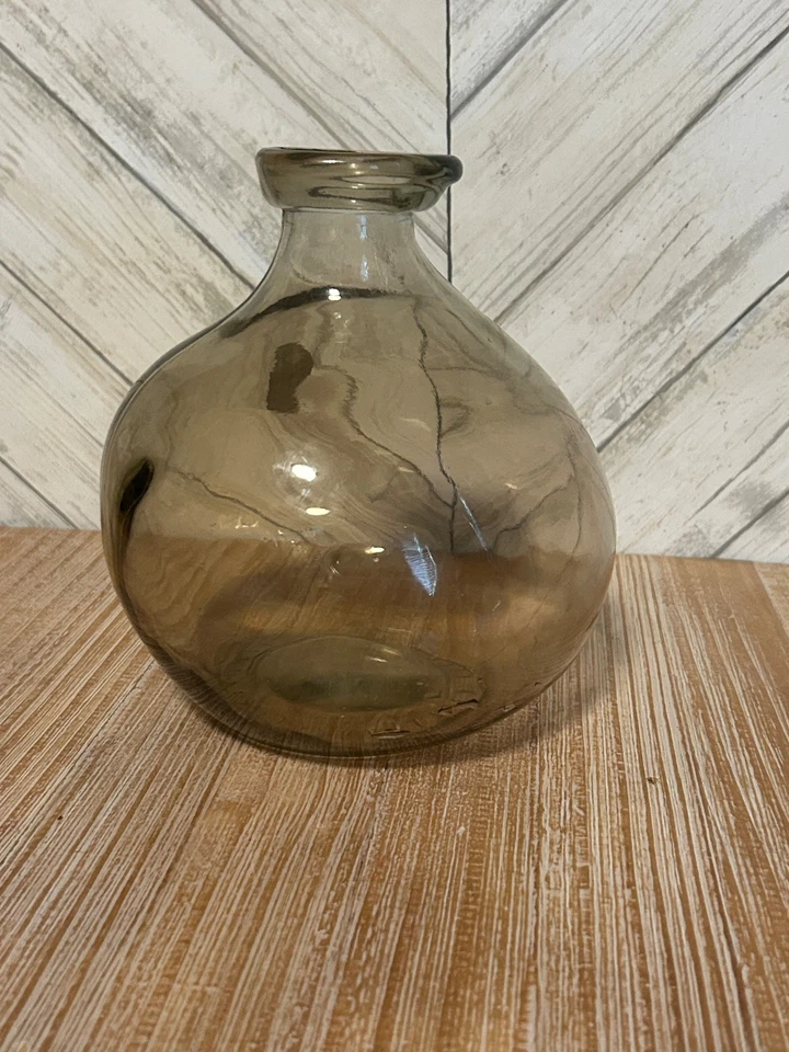 "Florero de vidrio reciclado San Miguel estilo redondo burbuja 7 1/2"" café marrón claro" Foto 2 de 4
