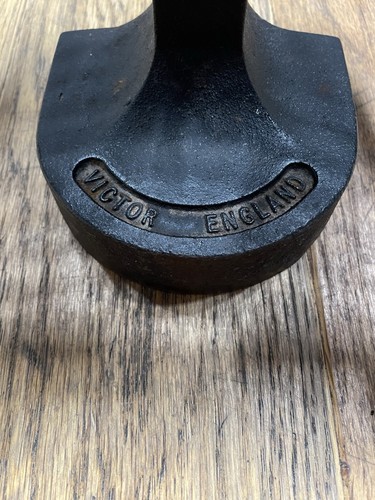 Victor England Vintage Recipe Book Black Cast Iron Adjustable Stand Book Holder - Picture 2 of 3