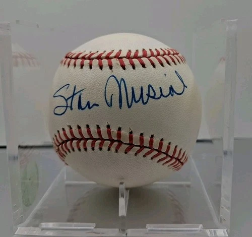 Stan Musial Autograph Signed ONL Baseball - JSA Certification.