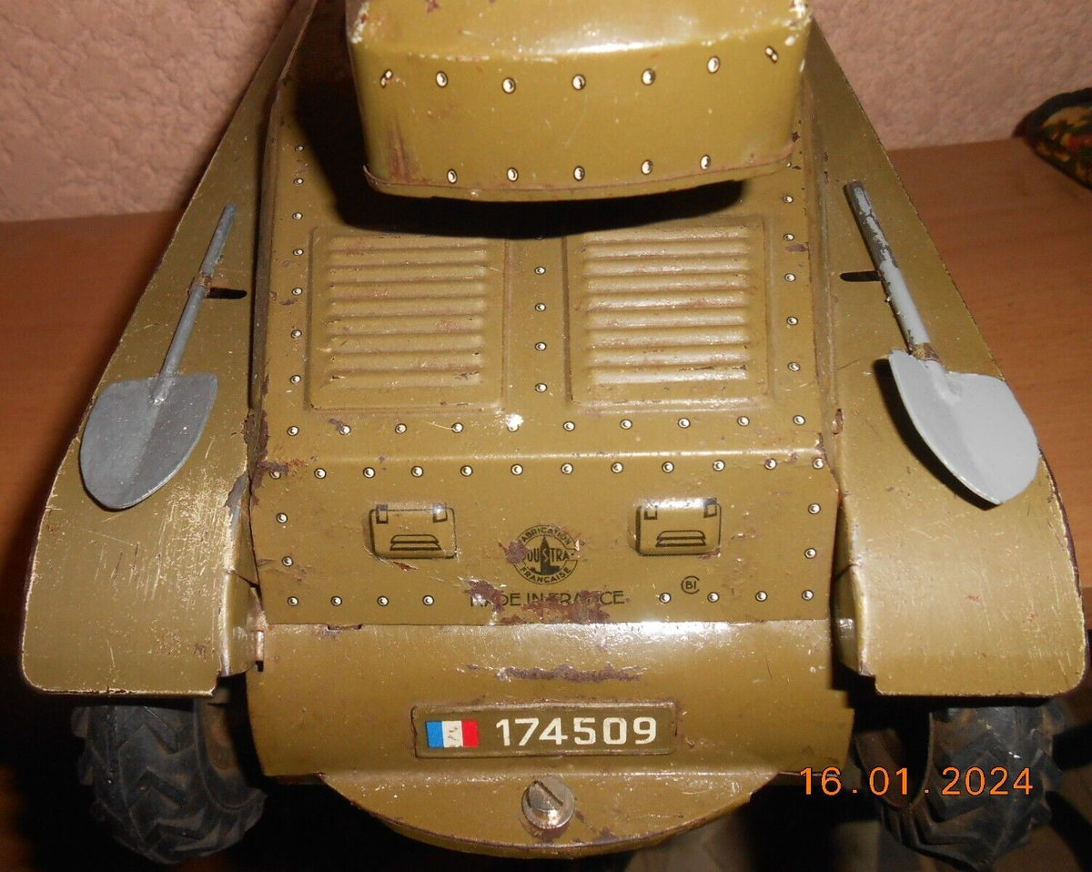 Char Joustra En Tôle Lorraine 8 Roues - Vintage - Pièce Manquante