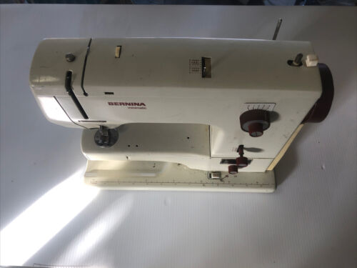 Bernina Minimatic 807 Sewing Machine w/Red Case, Pedal, & Extending Table. - Picture 1 of 24