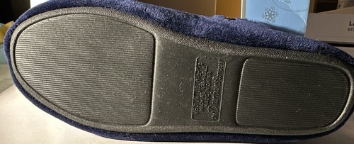 Dearfoams Total Comfort Damen 6,5-7 Memory Foam Hausschuhe dunkelblau mit Schleife - Bild 9 von 9
