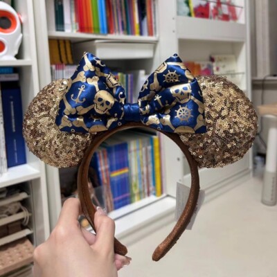 Disney Minnie Mouse Pirate Sequin Ear Headband — Black & Gold Disney Parks Pirates of The Caribbean Gold Sequined Minnie  main image 3