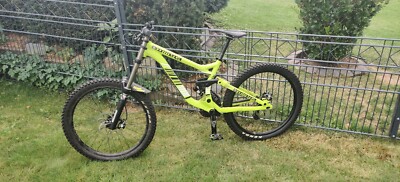 Commencal Supreme V3 M (Downhill Mountainbike gebraucht, Vollfederung, 200mm)