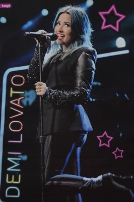 DEMI LOVATO - A3 Poster (ca. 42 x 28 cm) - Clippings Fan Sammlung NEU