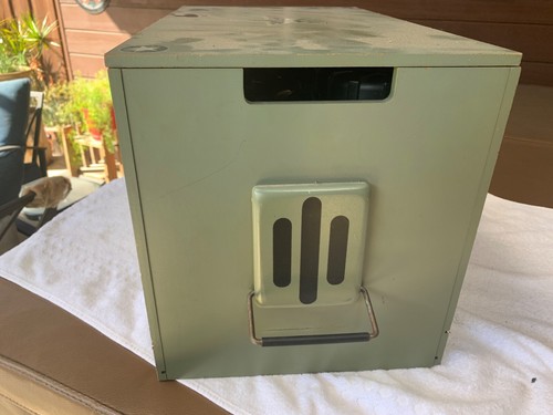 Vintage GI Joe wooden Footlocker Storage Box - Army Green and GI Joes. - 第 10/11 張圖片